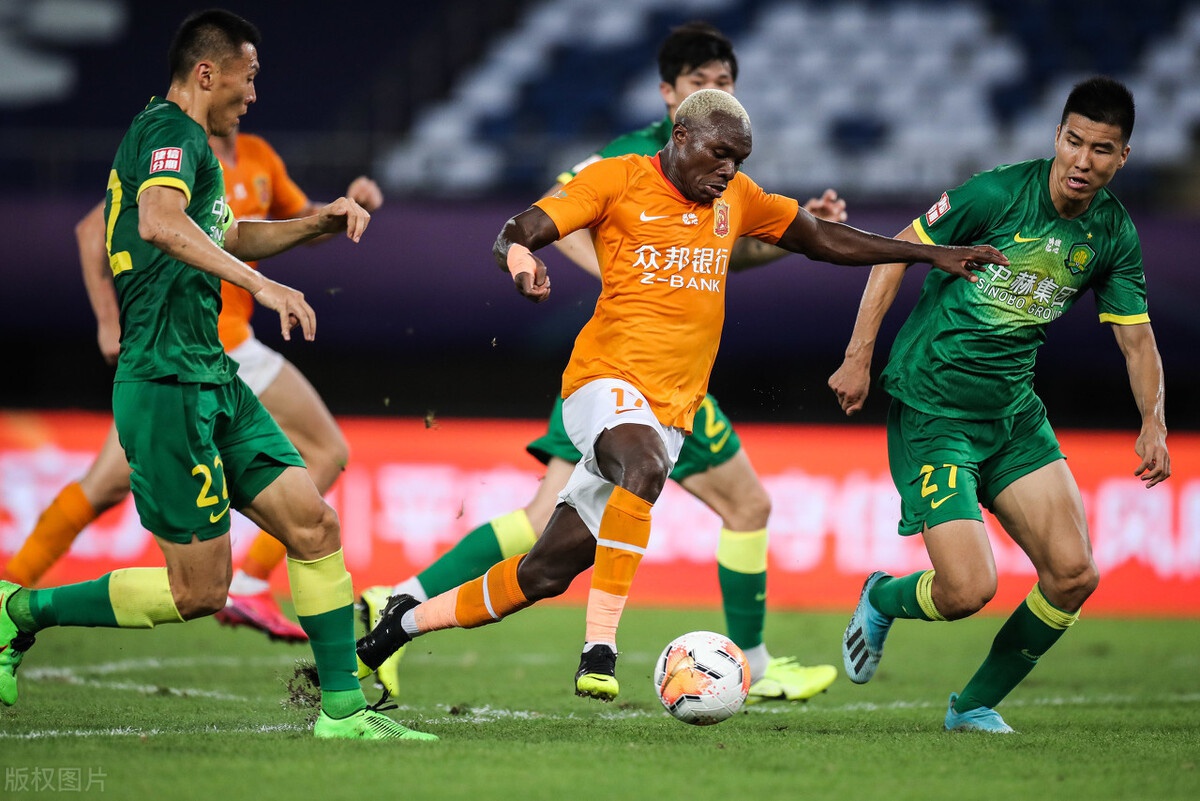 开云平台-包含武汉卓尔主场告捷，稳健迈进积分榜的词条