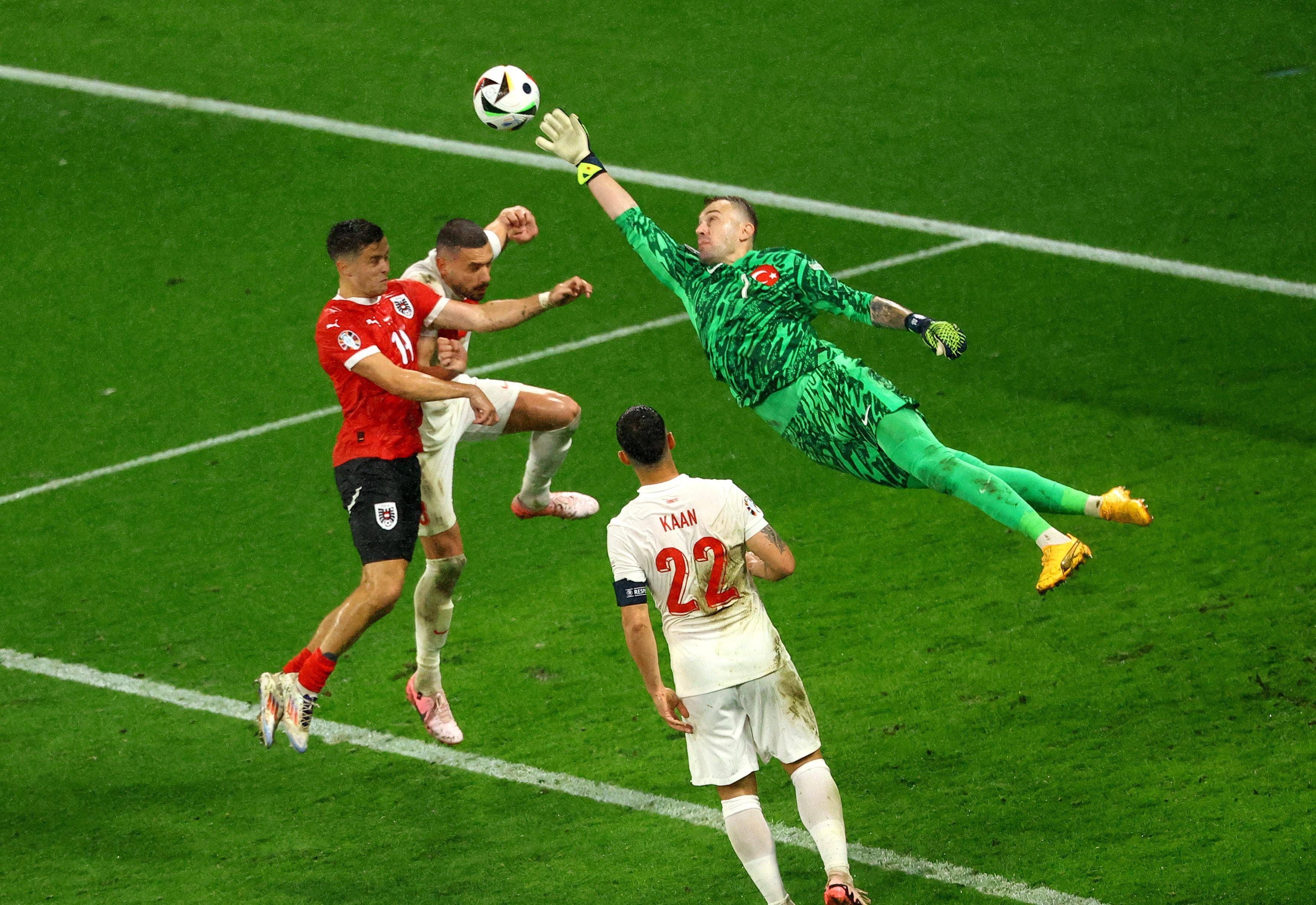 开云体育下载-奥地利队客场胜出成功晋级欧洲杯