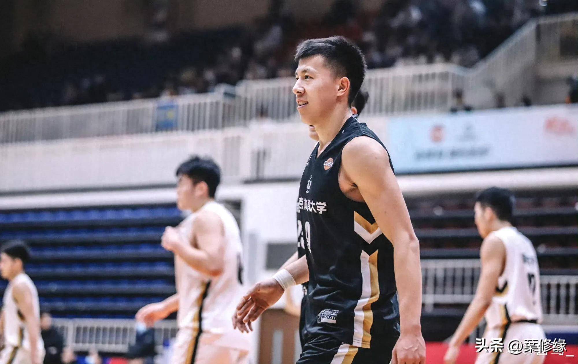 开云体育在线-球队选秀大会举办，青年选手展现实力