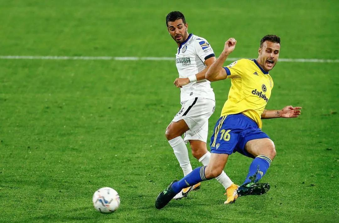 瓦伦西亚主场战平,保住保级希望的简单介绍 瓦伦西亚主场战平,保住保级希望的简单介绍