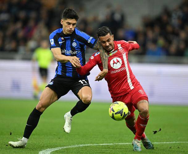 关于佛罗伦萨主场告负，降级危机加重的信息