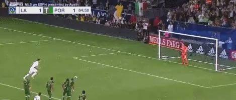 包含足球劲爆瞬间，球星技艺展现尽显独特的词条