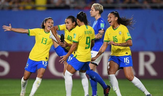 开云体育官网-巴西国家女足队备战里约奥运会