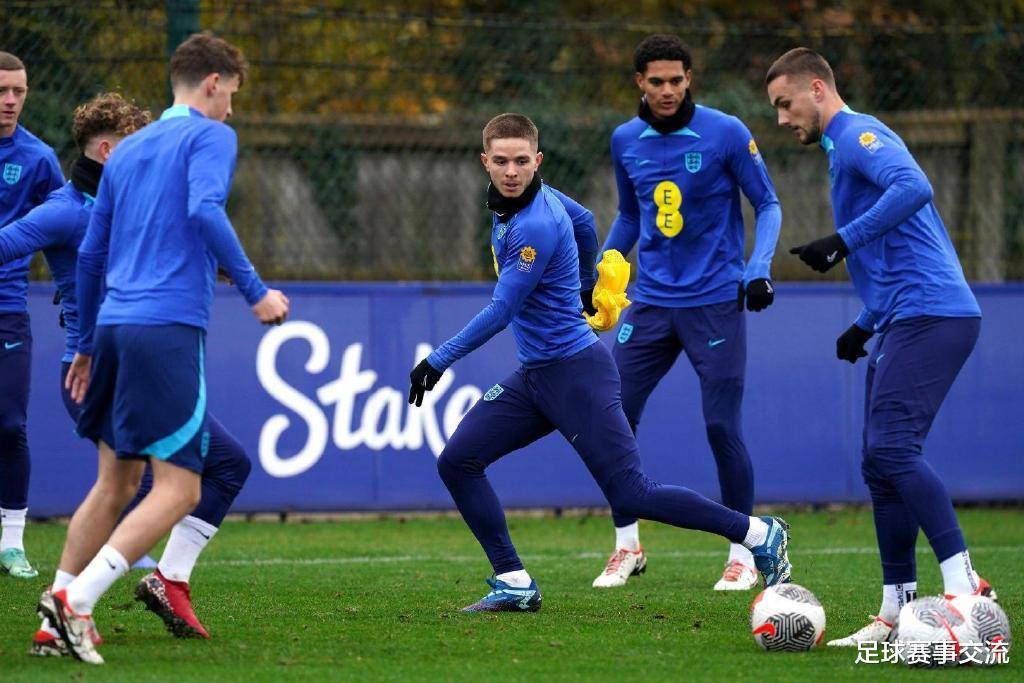 开云体育在线-老对手英格兰和德国即将上演一场激烈的足球对决的简单介绍