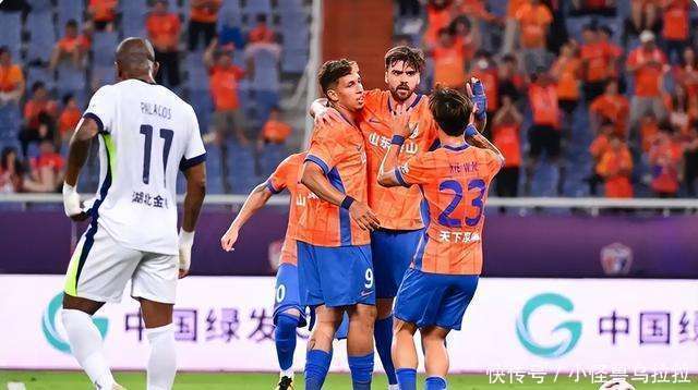 开云平台-包含比赛战术频现，双方角逐疑云不断的词条