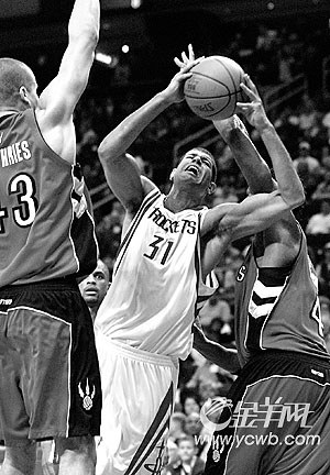 包含热火轻取猛龙,巴蒂尔发威砍下28分的词条 包含热火轻取猛龙,巴蒂尔发威砍下28分的词条