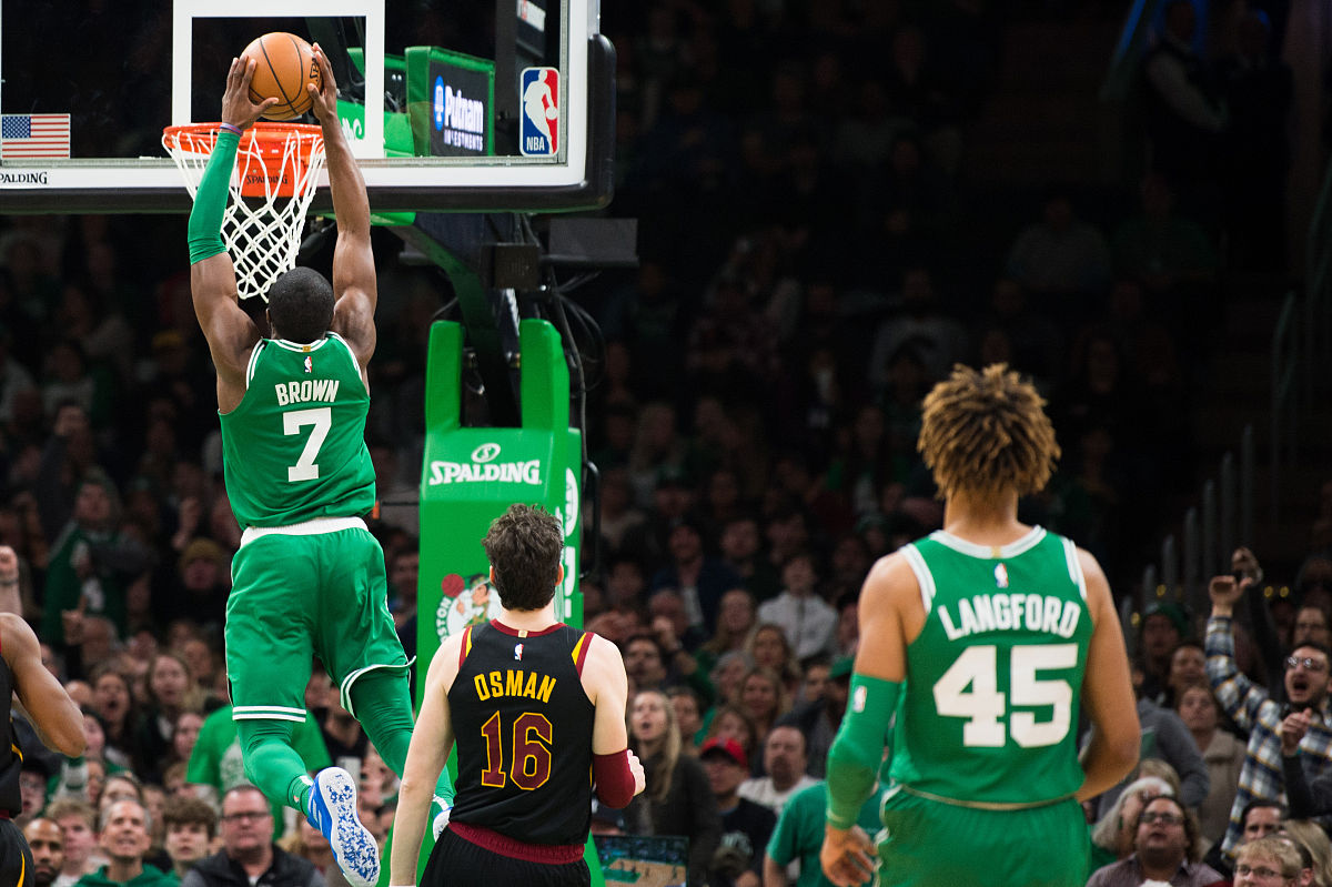 勇士逆转凯尔特人，乔治关键制胜