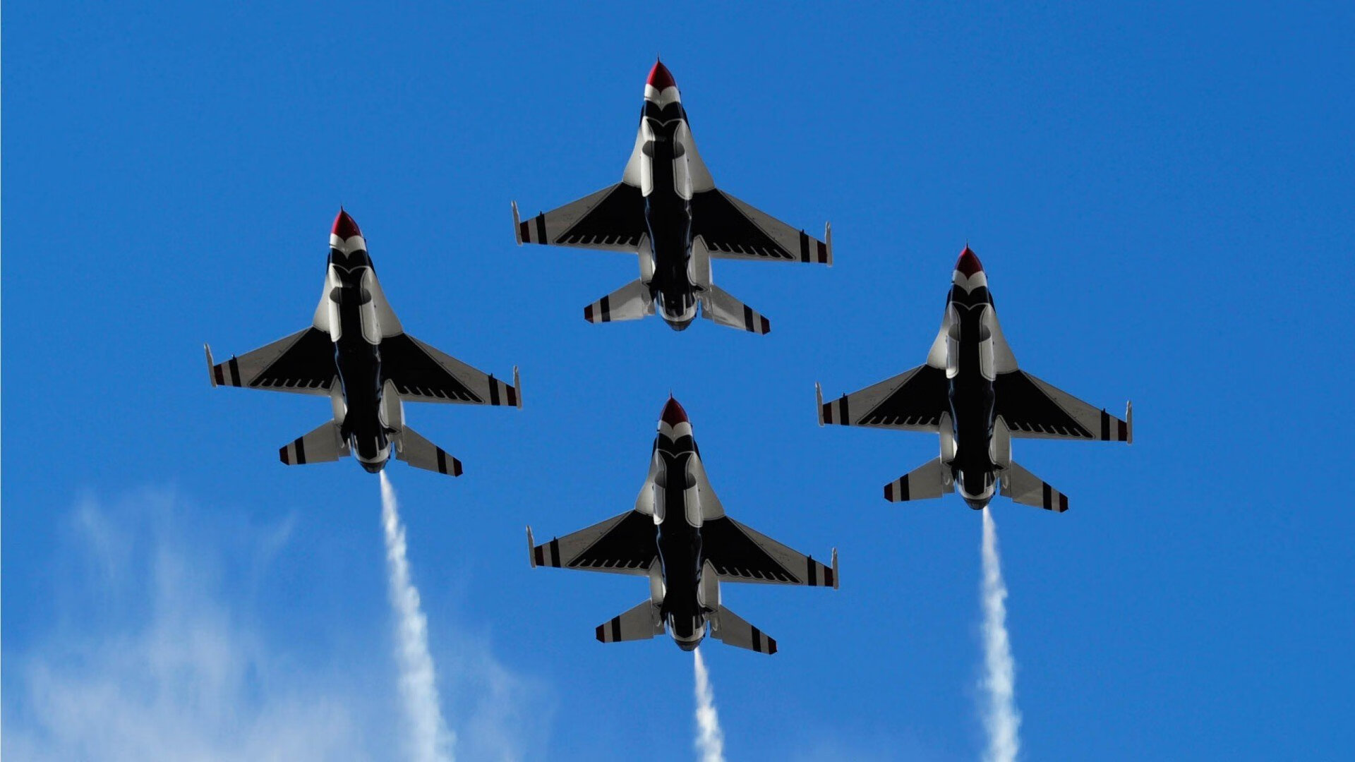 篮网以攻代守豪取胜利，哈登化身致命节奏大师，独行侠防守体系崩盘的背后