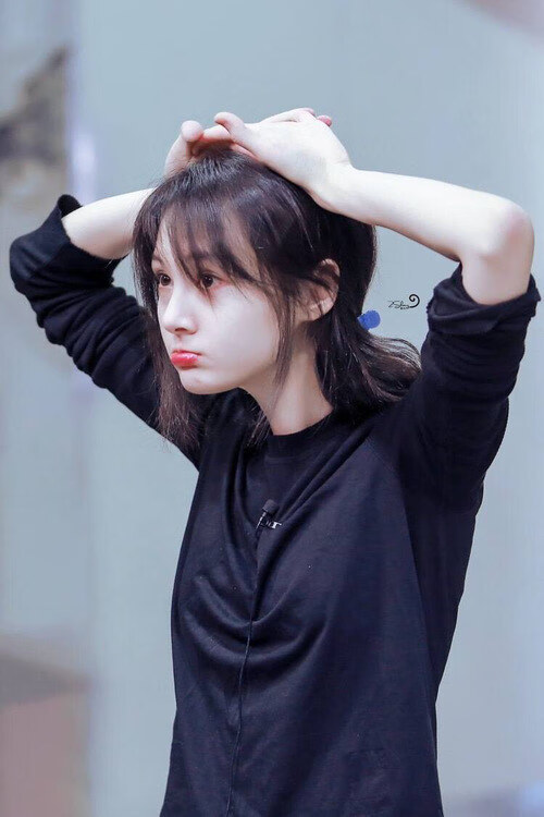 开云体育app-决战时刻！广厦激战爵士，大场面先生莫兰特主宰赛场