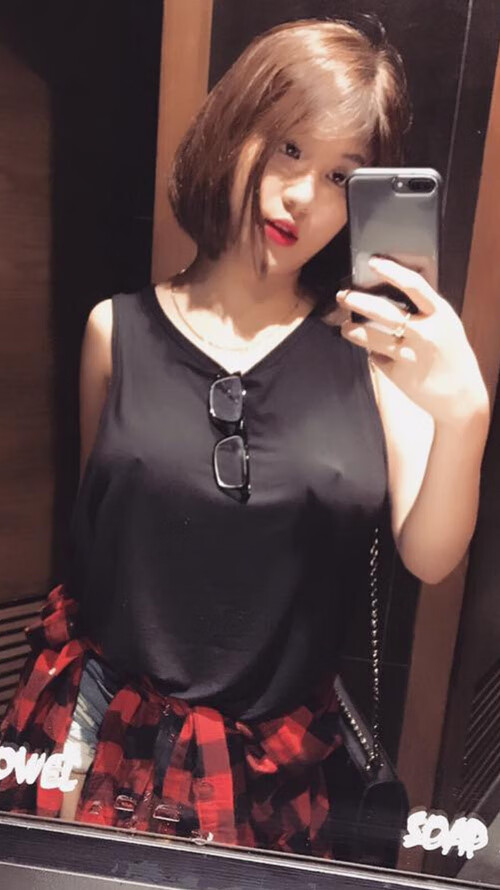 扼杀传控!佛罗伦萨用血肉之躯绞杀巴萨,巴雷拉化身中场绞肉机