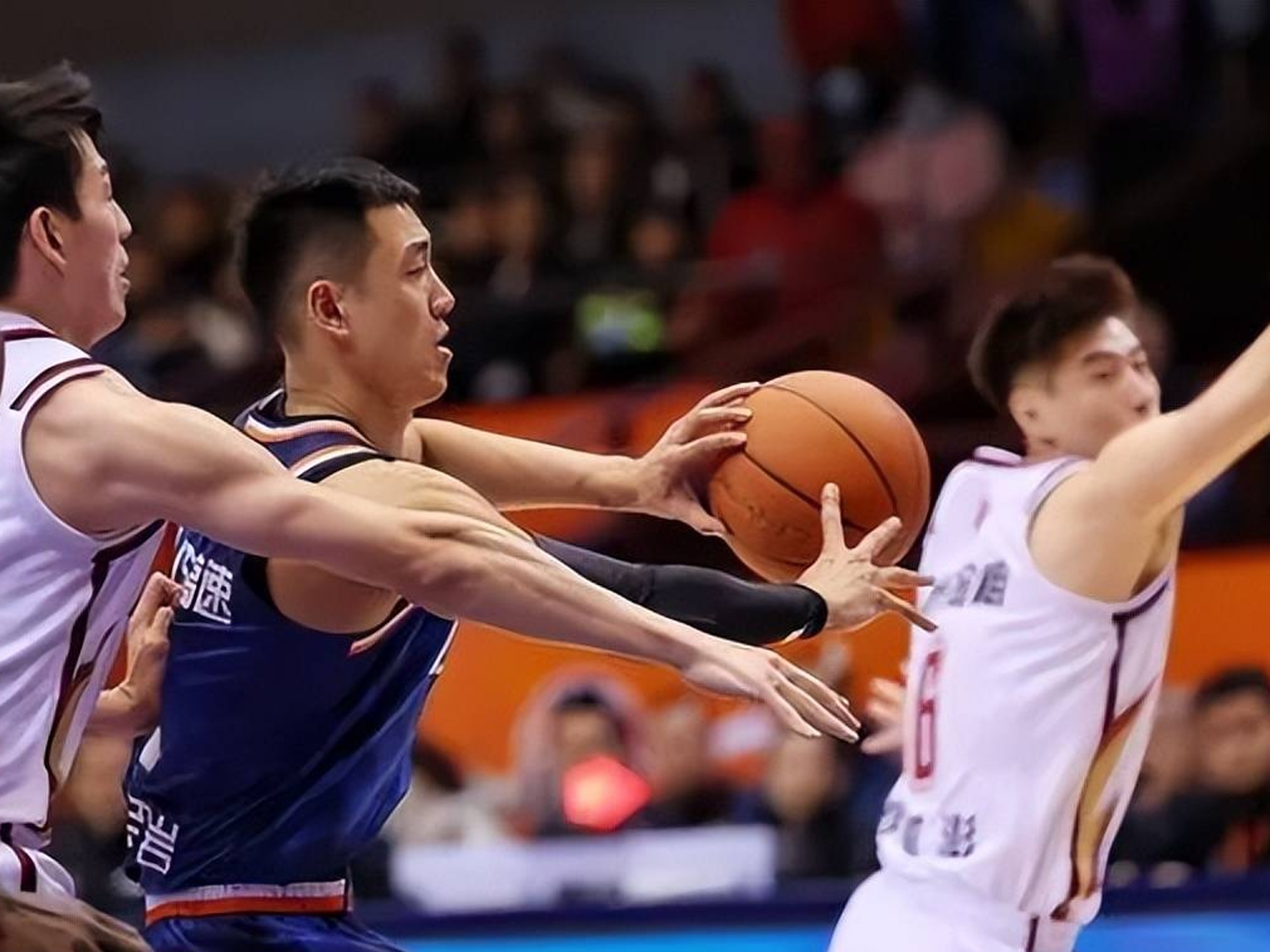 山西队强行终结浙江队，英格拉姆在德甲争冠战接管比赛