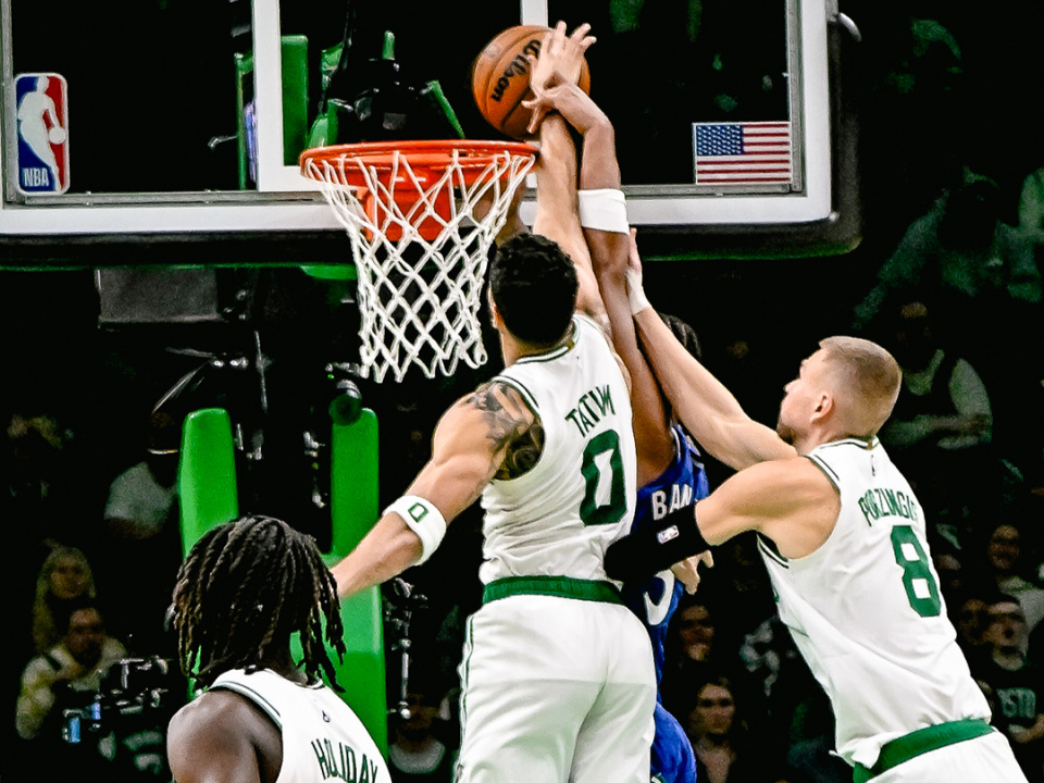 浙江队爆冷火箭，班凯罗在F1新赛季揭幕战接管比赛